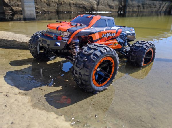Ravage Pro RC autó – Kefe nélküli, 45 km/h sebességgel, 1/16 méret
