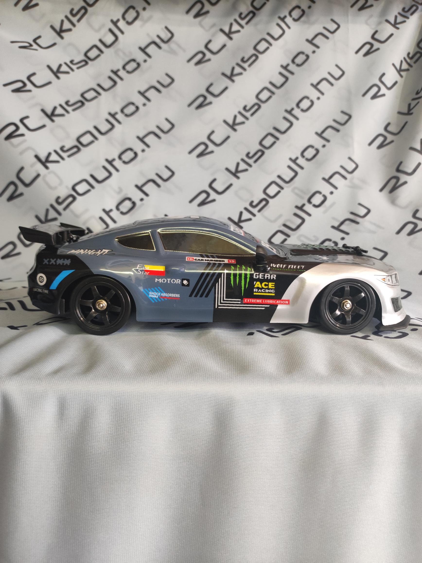 Drift rc autó oldalról