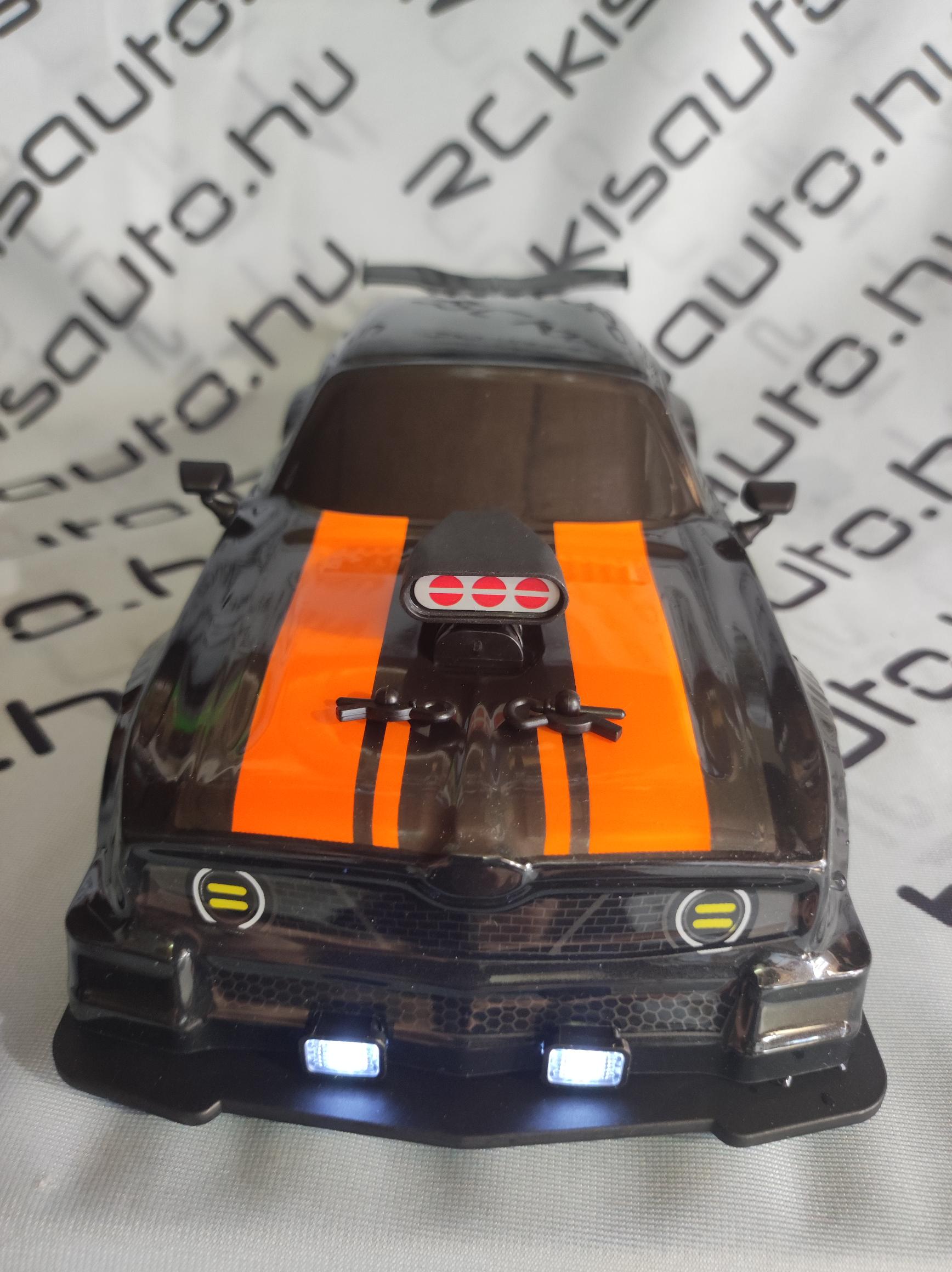 RC izomautó szemből fölülről