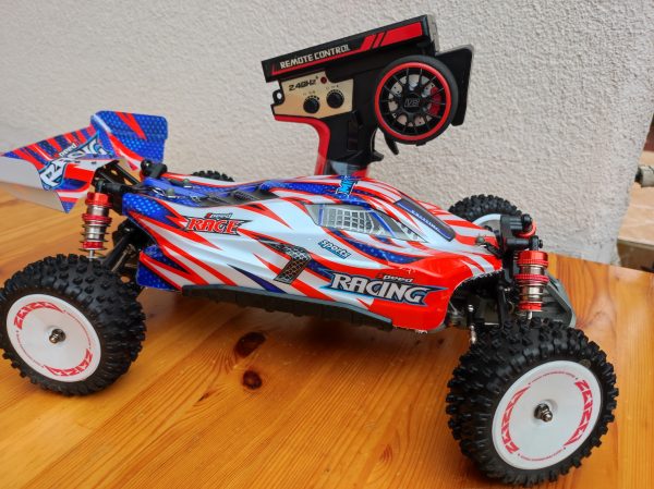 fröccsenésálló-wltoys-124008-rc-auto.jpg