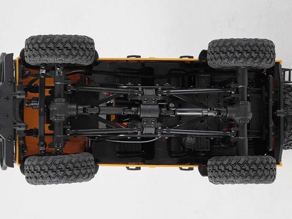 FMS Defender 110 RC autó alváz nézet, 4WD hajtás és rugózás közelről