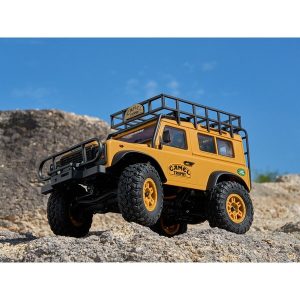 FMS FCX24M Defender 90 sziklamászó RC autó sziklamászás közben