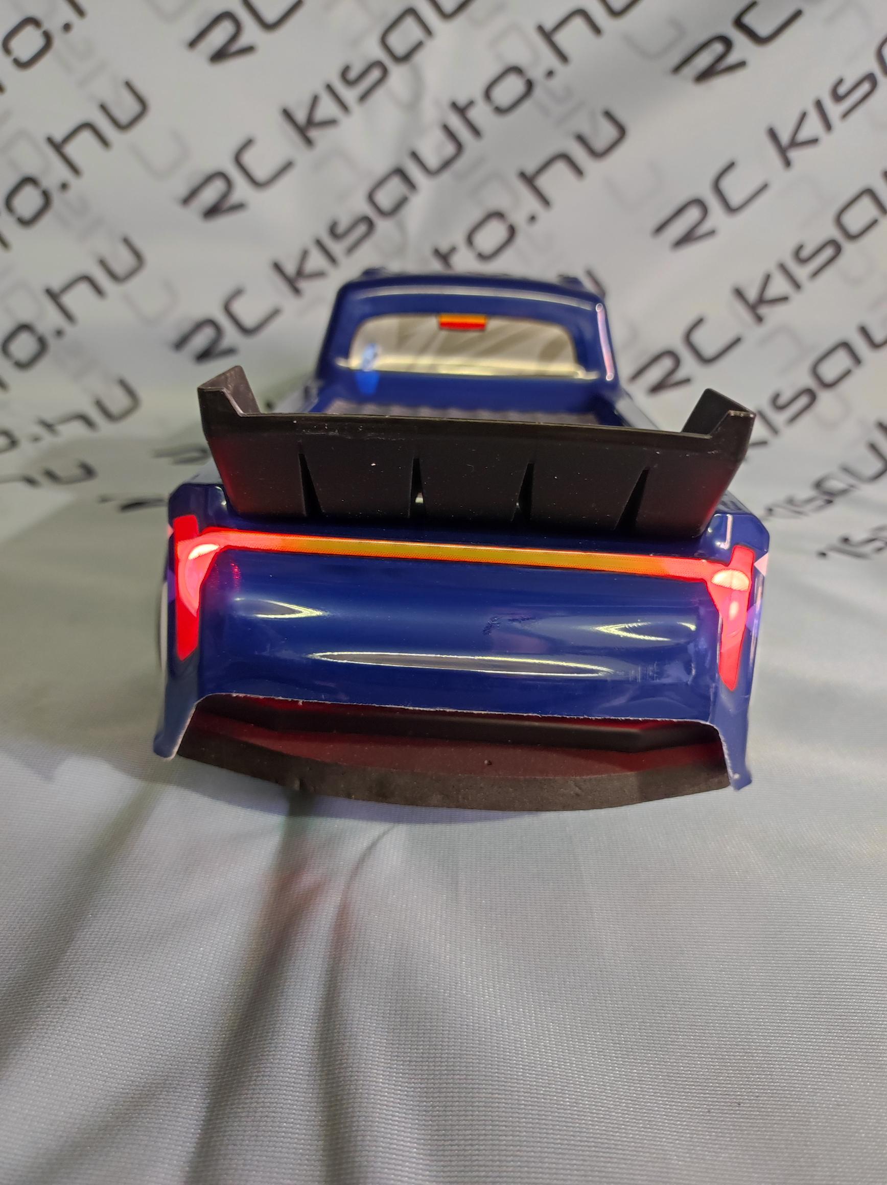 Drift RC pickup LED lámpával