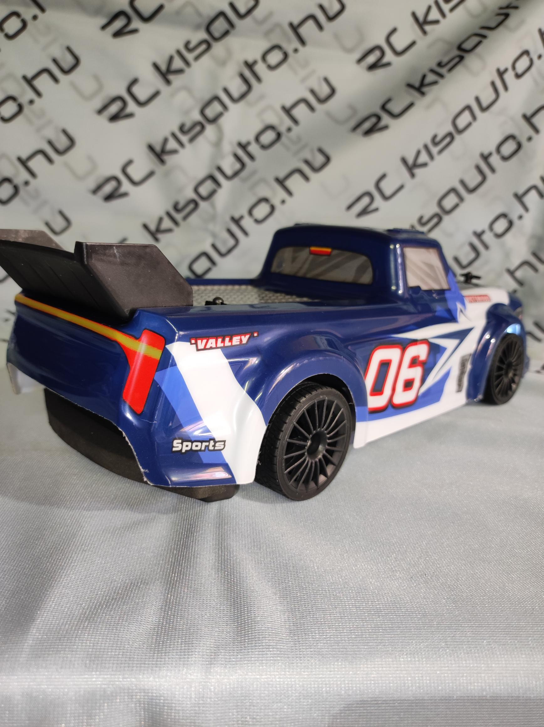 Távirányítós rc pickup hátulról