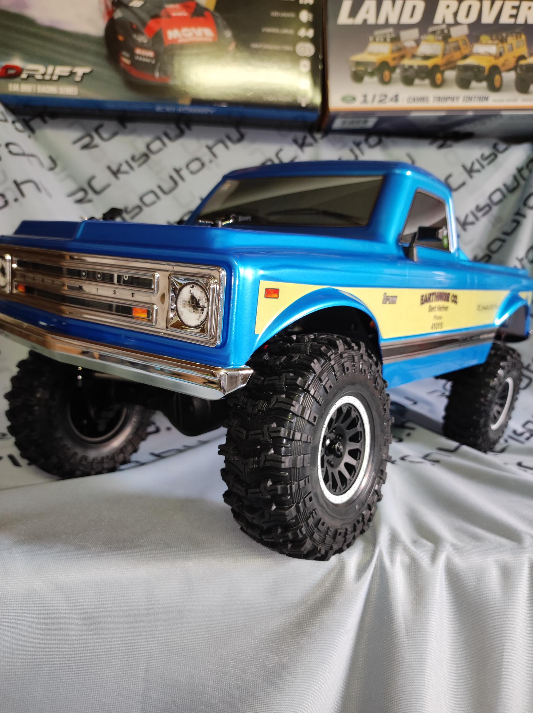 Yikong RC crawler távirányítóval