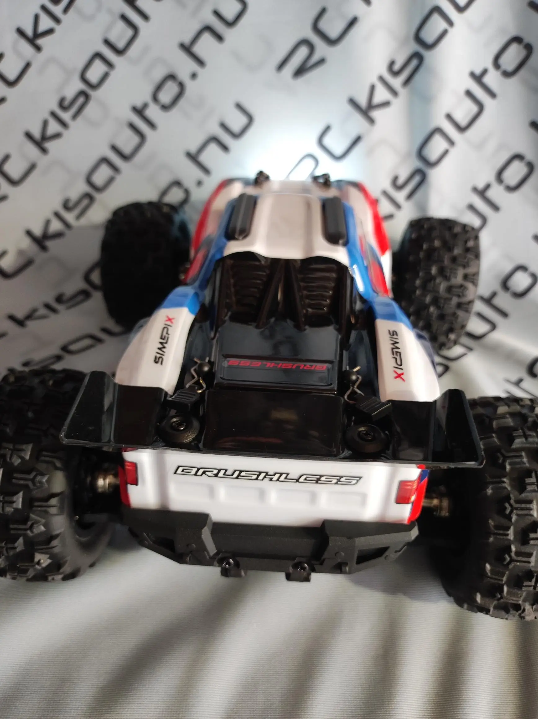 MJX 16212 hypergo hátulról fölülről