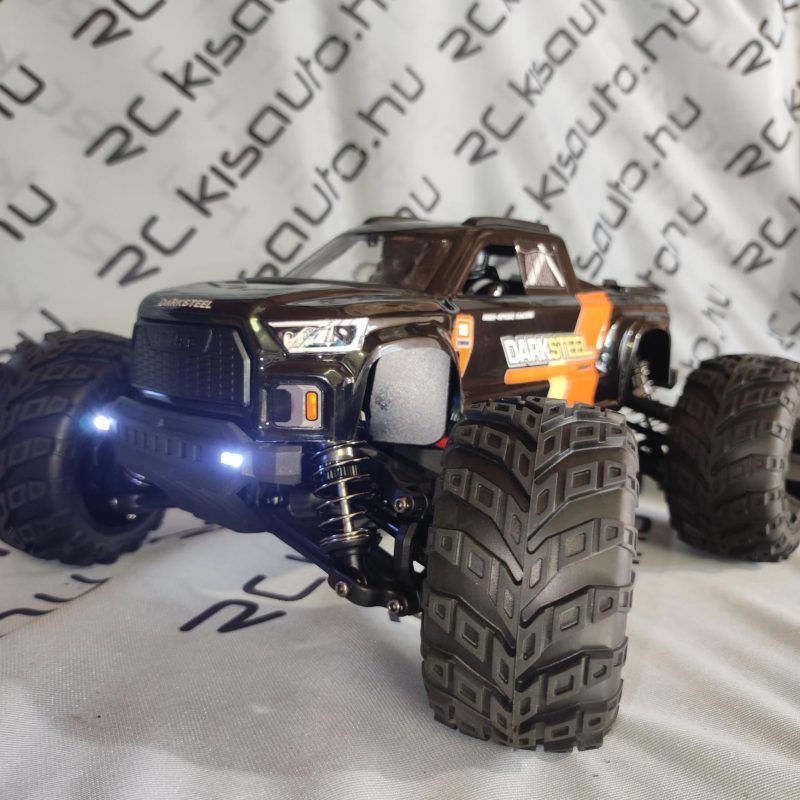 Távirányítós monster truck szemből