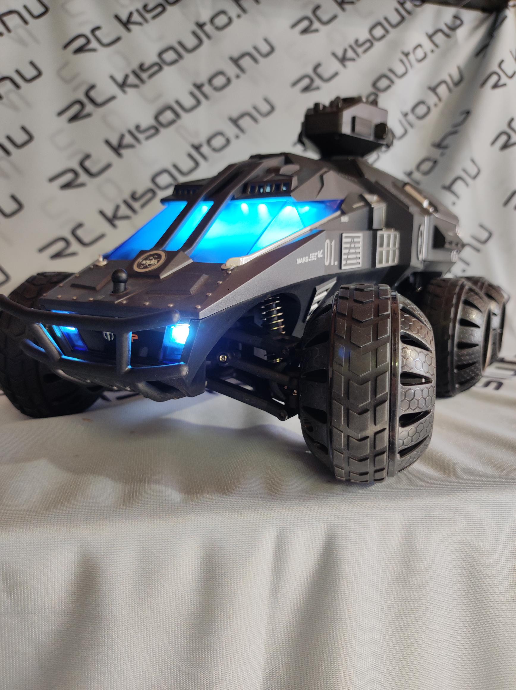 Távirányítós vízkilövő tank